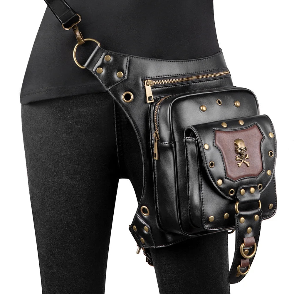 Belteveske i steampunk-stil med hodeskalle og kjededetaljer