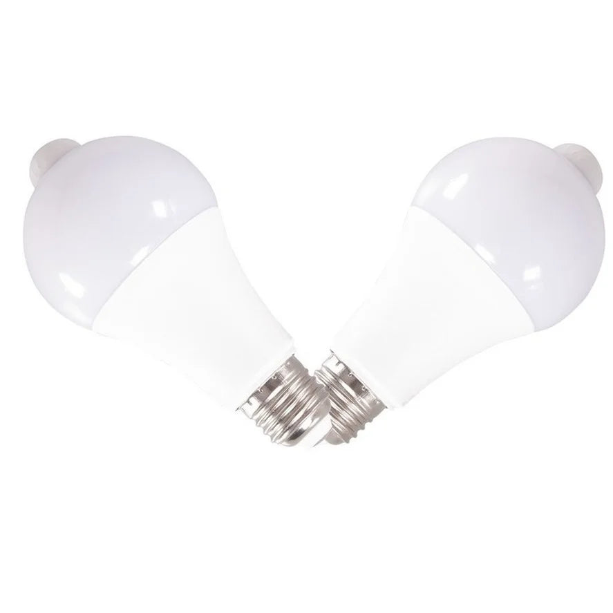 LED-lyspære med bevegelsessensor – E27, 12–18 W