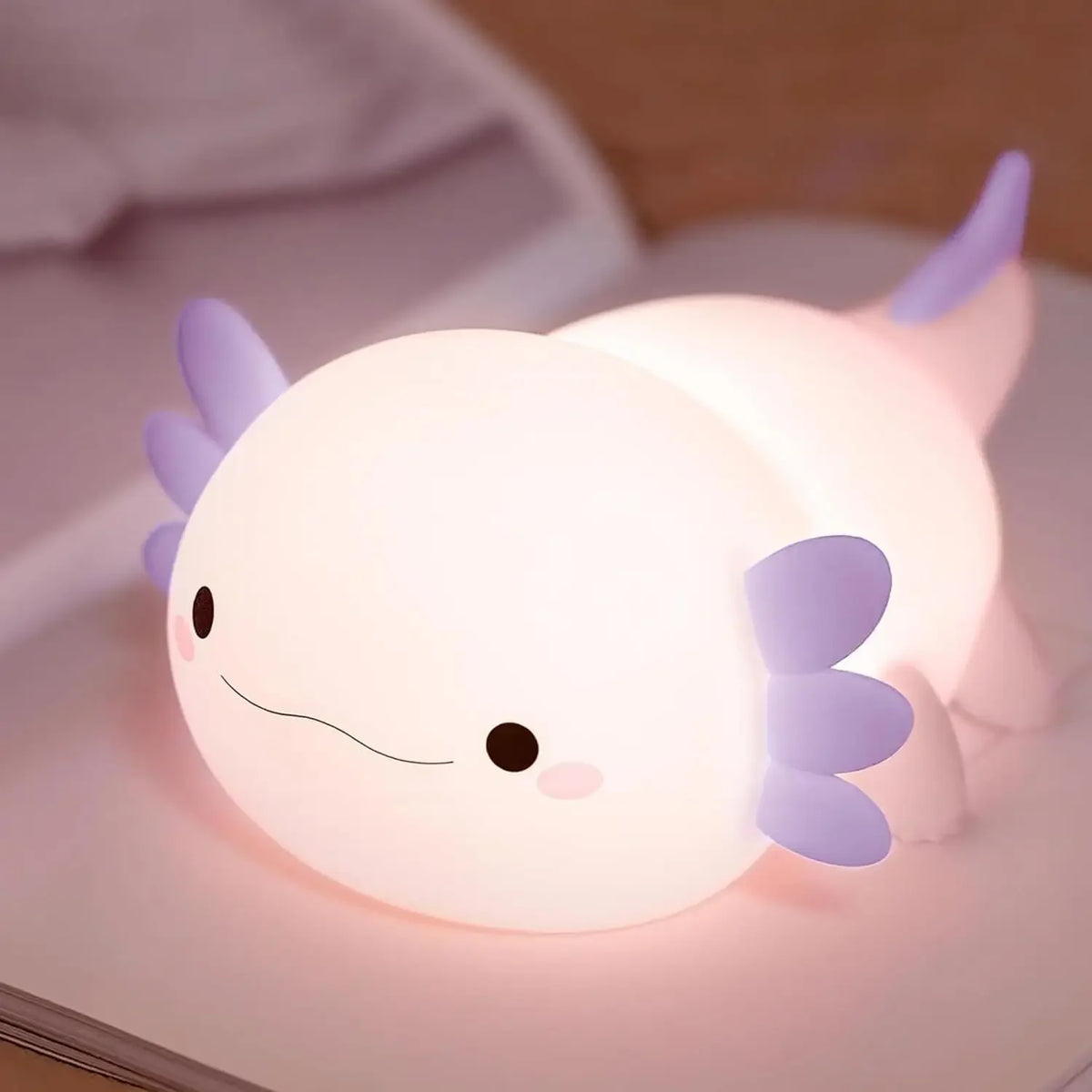 Nattlampe for barn, søt lilla axolotl-lampe, LED klembar nattlampe til barnerom, myk silikon nattbordslampe med dyremotiv