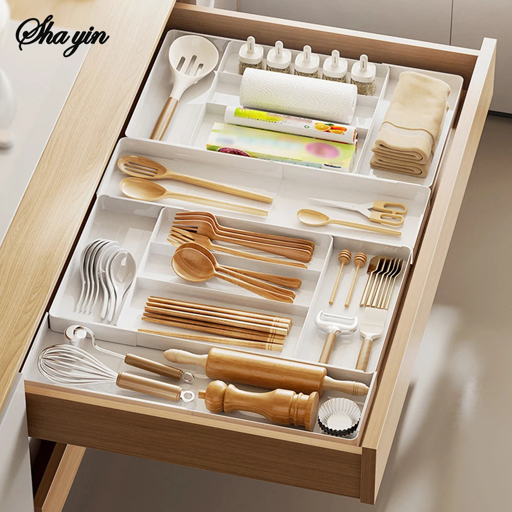 Justerbar bestikkorganisator i PC-plast